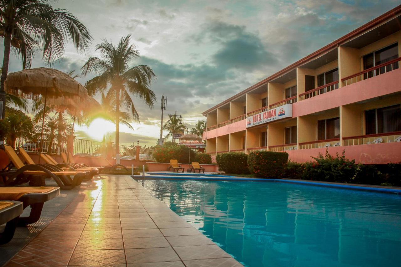 Hotel Yadran Beach Resort 蓬塔雷纳斯 外观 照片